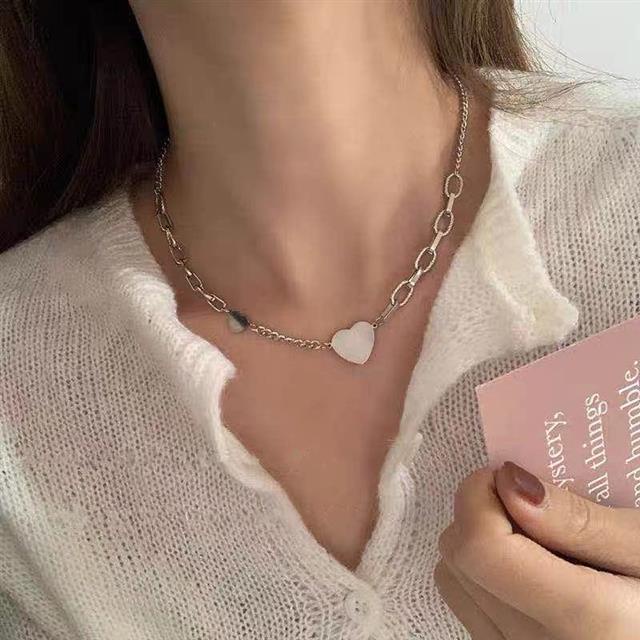 CINTA titanium baja kalung wanita niche desain kalung ornamen liontin ins angin dingin kalung lionti