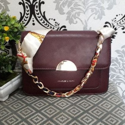 Sling bag rantai Ck burgundy