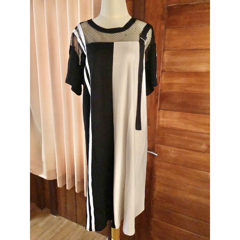 dress hitam putih big size