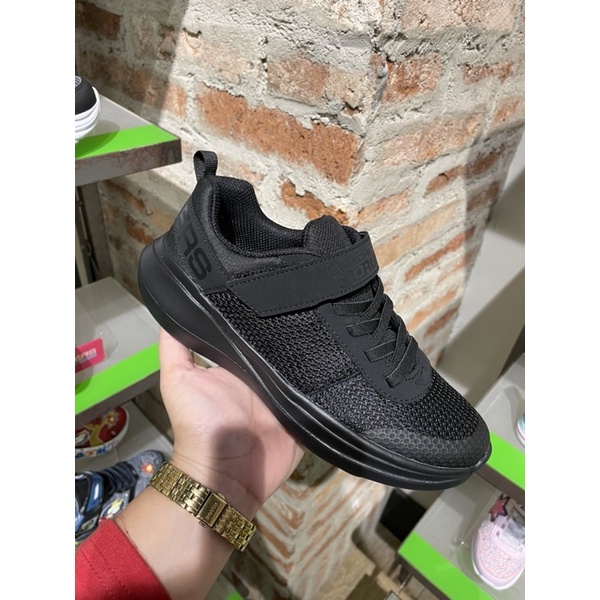 Skechers Gorun Fast - Denzo Boy's Grade School Running Shoes - Black