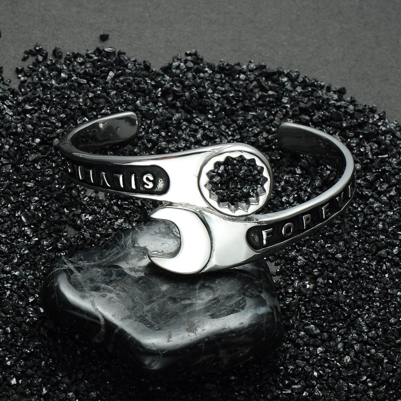 Gelang Bangle Biker Bahan Stainless Steel Gaya Punk Gothic Untuk Pria