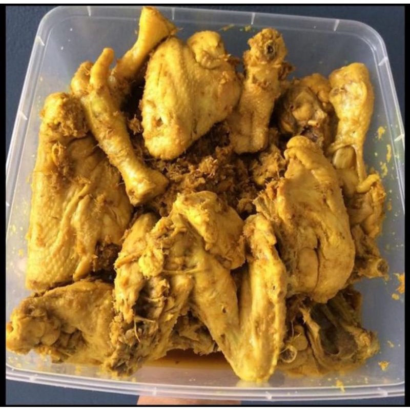 

AYAM UNGKEP REMPAH 1 EKOR BESAR UK 1 KG 8 POTONG