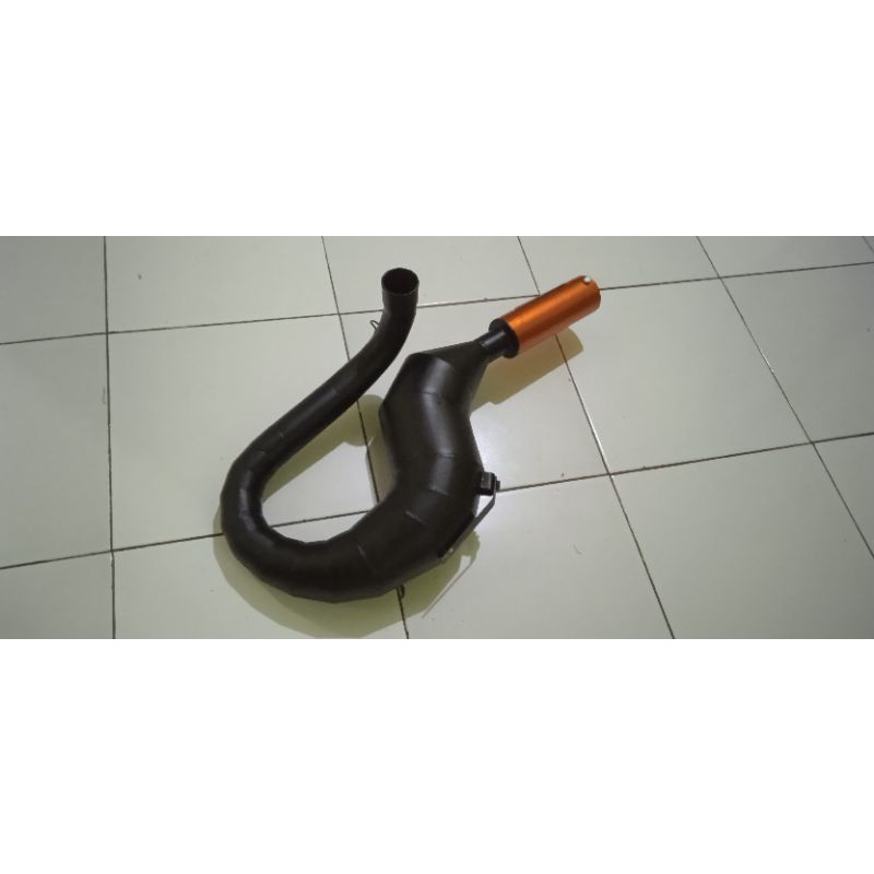 Knalpot Racing Vespa Kanan pendek