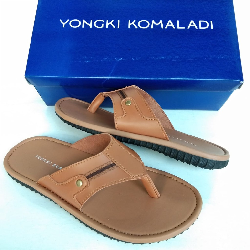 Sandal pria casual yongky komaladi