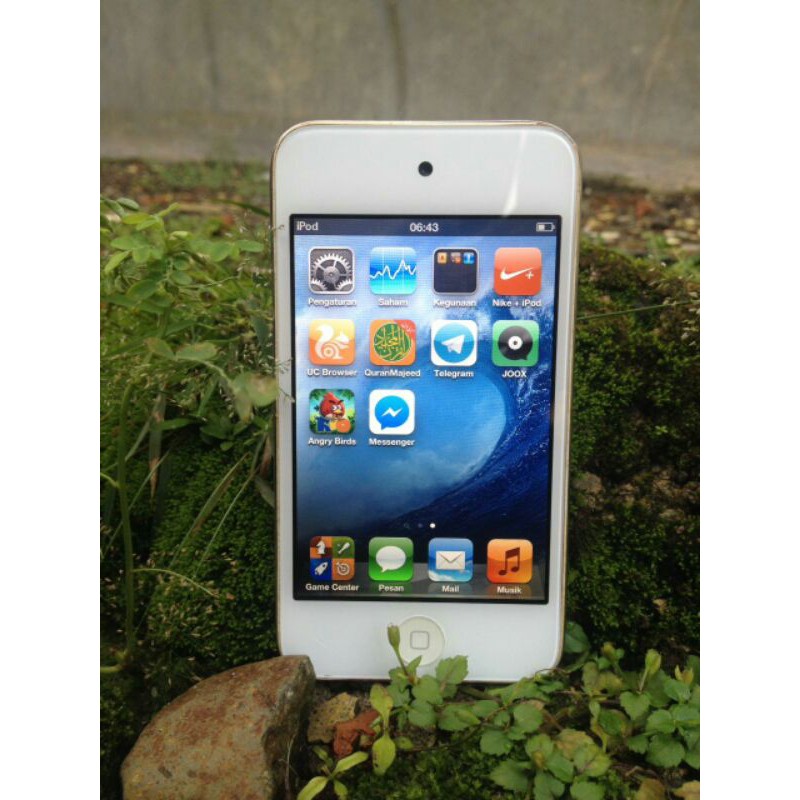 ipod touch 4 kapasitas 16GB