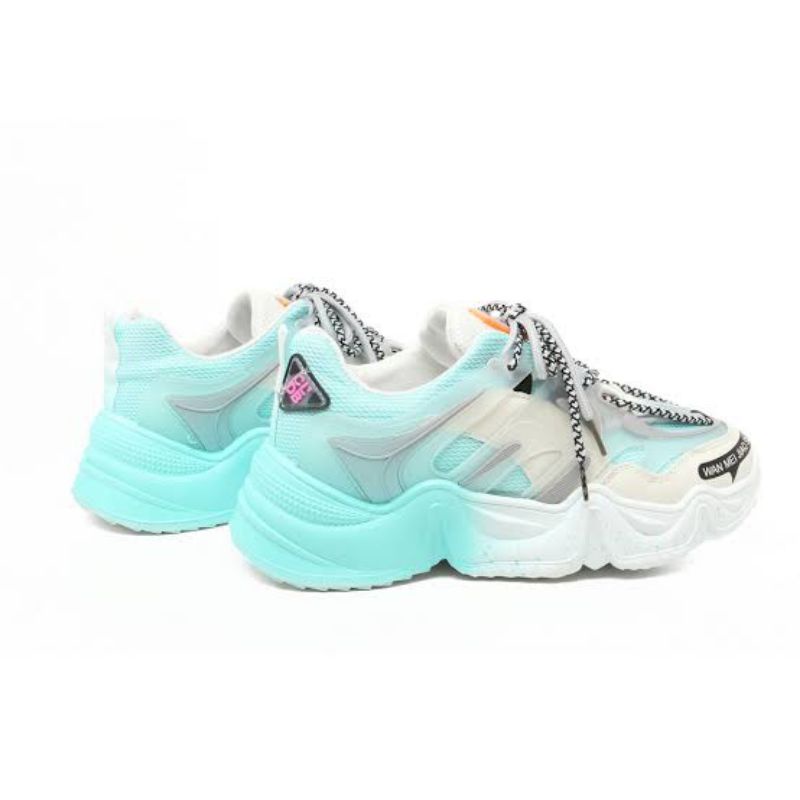 Sepatu sneakers putih wanita sport shoes 242