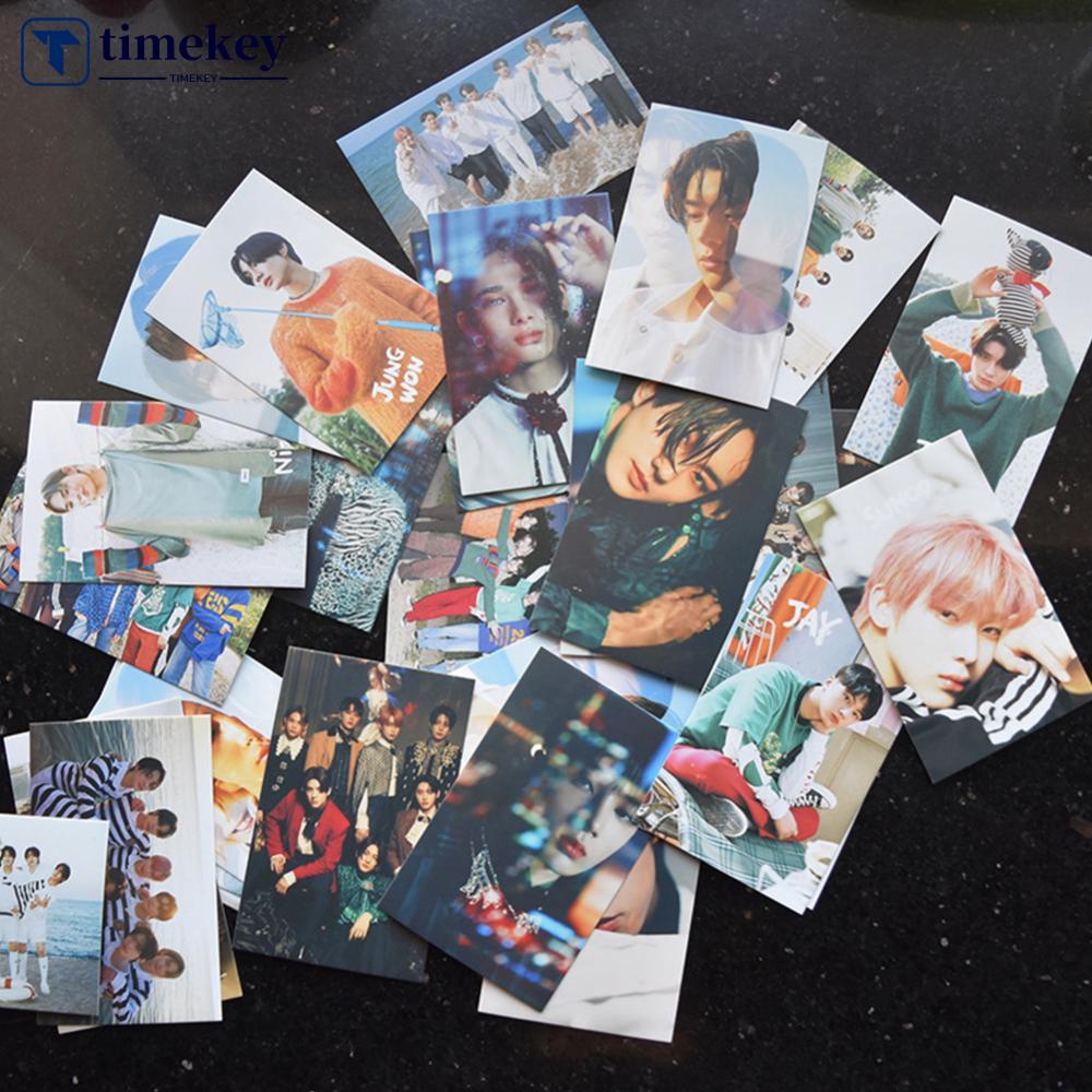 Timekey 30pcs / set Kartu Lomo Foto Polaroid Kpop BTS Bangtan Boys Blackpink L4Y3 Untuk Koleksi