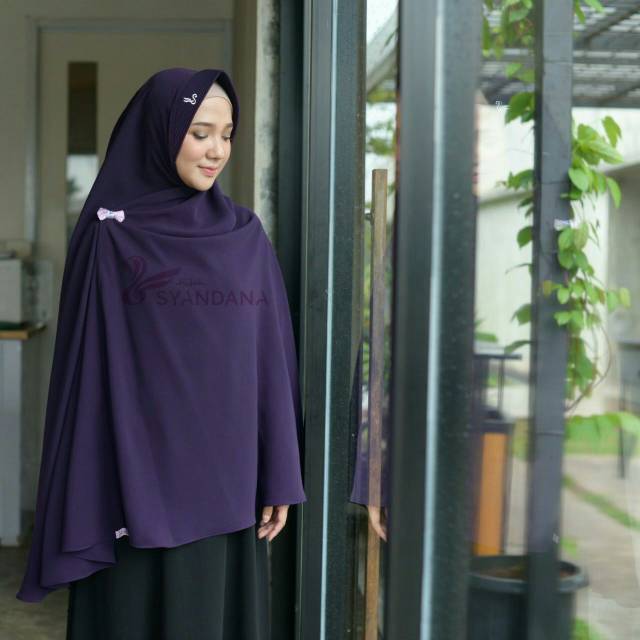 Hijab Syandana Jumbo Ungu Tua