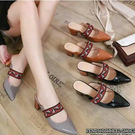 2021 musim semi dan musim panas stiletto baru sepatu hak tinggi merah sandal dan sepatu