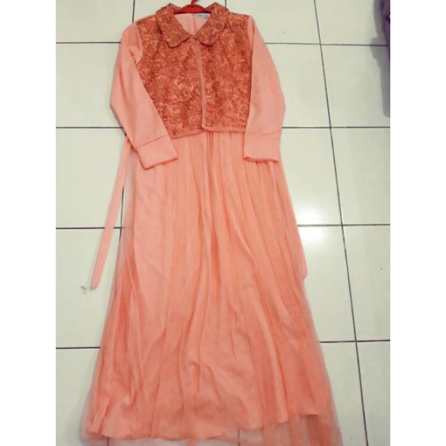 Gamis pesta OMG cinema premium, warna peach