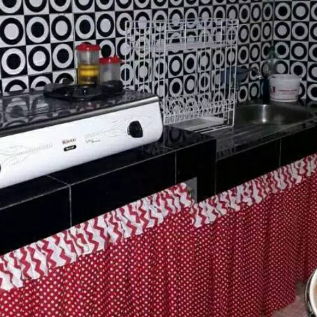 Gorden kolong meja dapur model poni atas