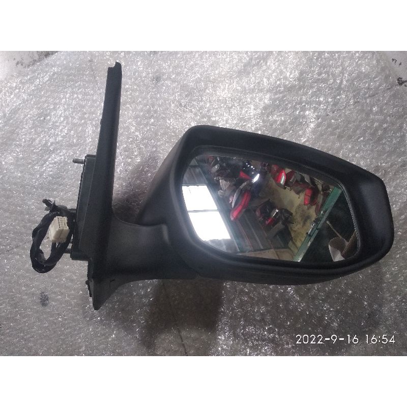 spion Nissan grand livina