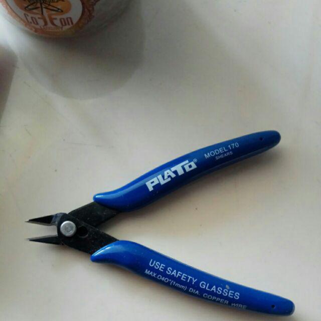 Plato Tang Potong Kawat