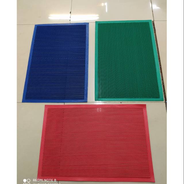 keset kaki bahan karet model lubang