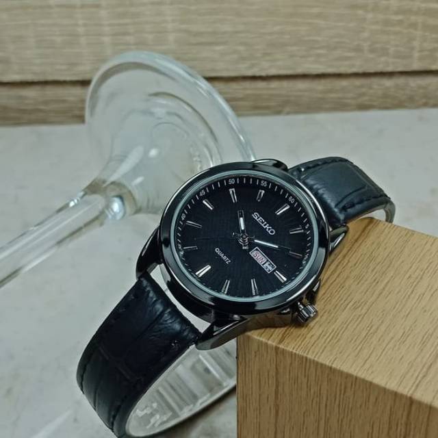 Jam Tangan Wanita Seiko Tali Kulit Super Mewah Dan Elegan - Jam Tangan Wanita Tali Kulit Hitam