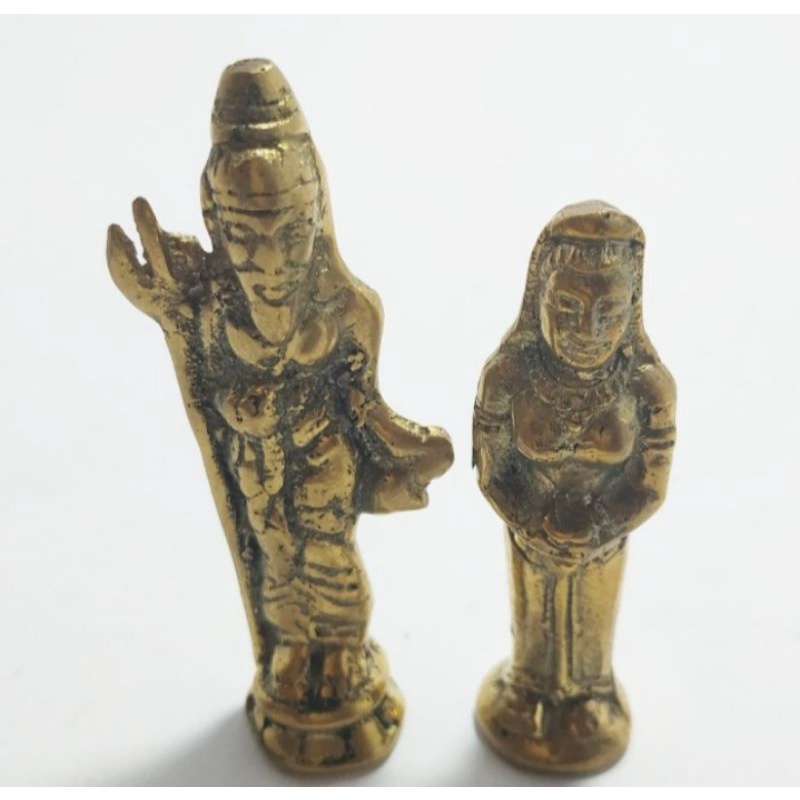 Patung golek kencono dewi sri kuningan