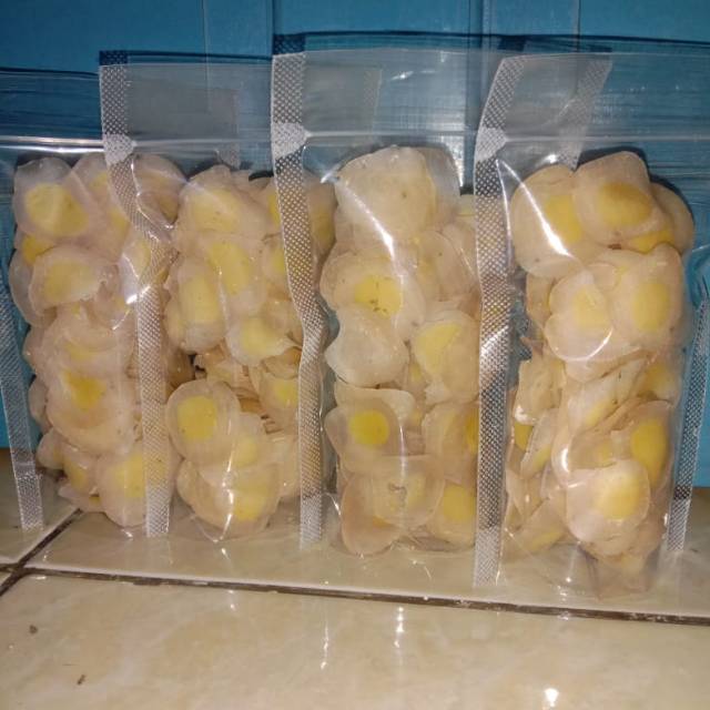 

Krupuk telor asin/homemade /halal/50gr