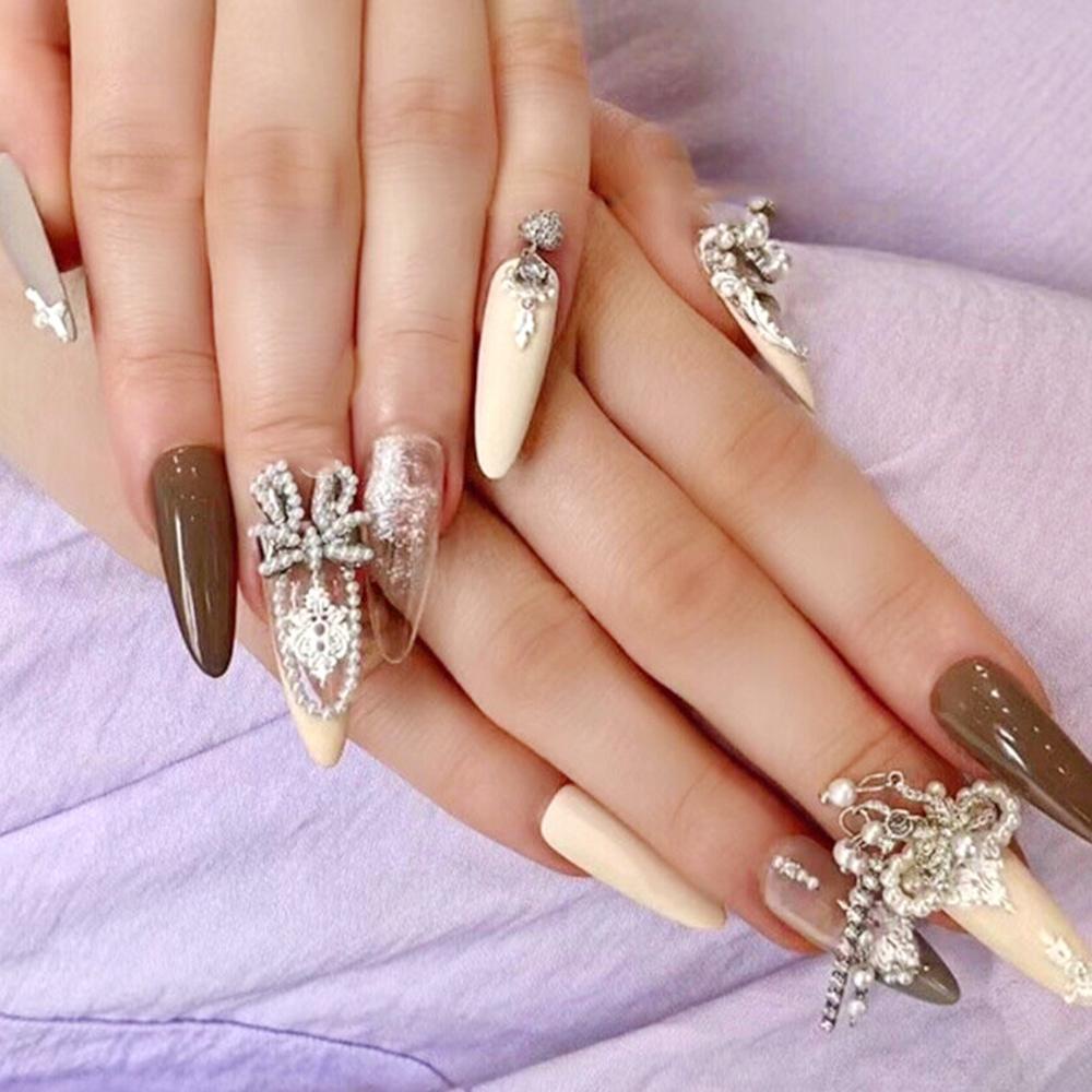 Mxbeauty Kuku Berlian Imitasi 3D Logam Mengkilap Mutiara Cinta Liontin Rantai Kristal Busur Nail Art Dekorasi