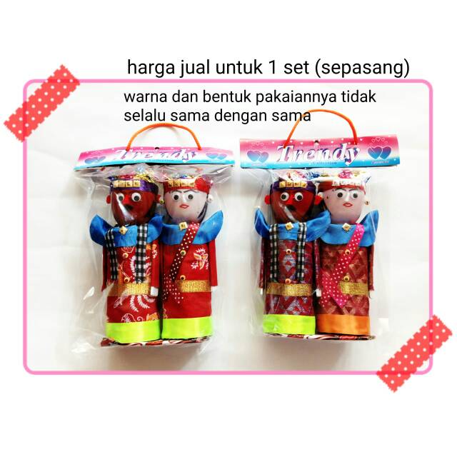 Miniatur ondel ondel jakarta