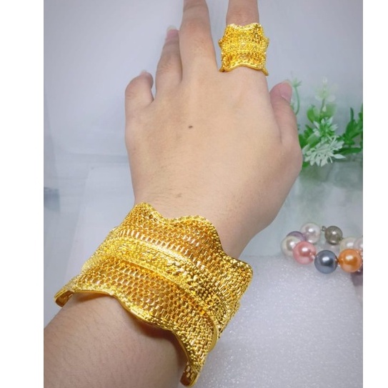 Gelang Terbaru kendari Fashion Xuping Titanium Perhiasan Dubai Lapis Emas 24K Gold