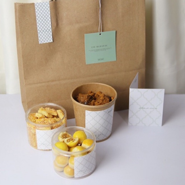 

MECCA HAMPERS