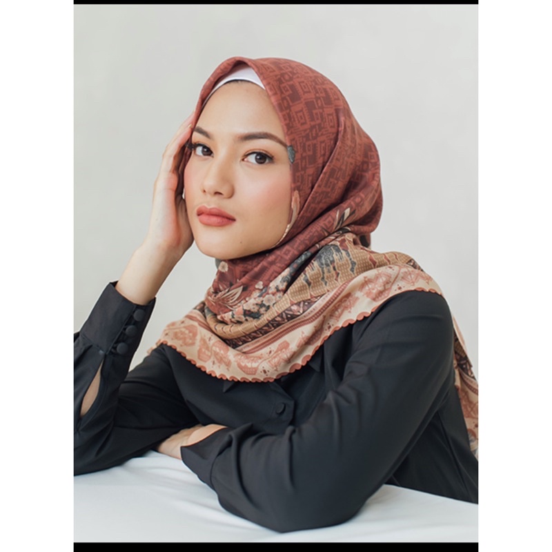 Wearing Klamby | Magnolia Scarf - Ruby Red