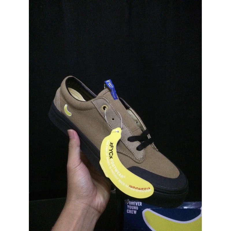 Sepatu FYC Mutt coffe black