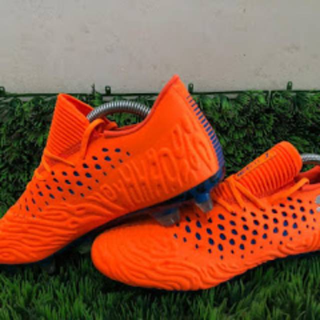 Soccer Puma Future 19.1 Netfit FG - Bleu Azure
Ukuran 39, 40, 41, 42, 43