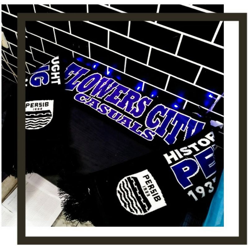 SCRAFT FLOWERS CITY CASUALS