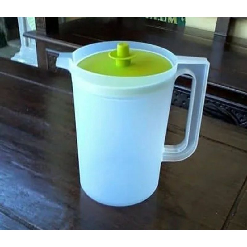 pitcher 2L Tupperware