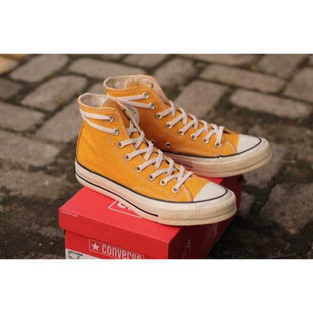 Jual second converse 70’s sunflower