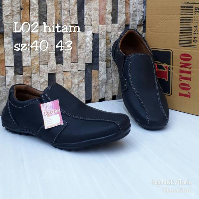 Sepatu pria D001