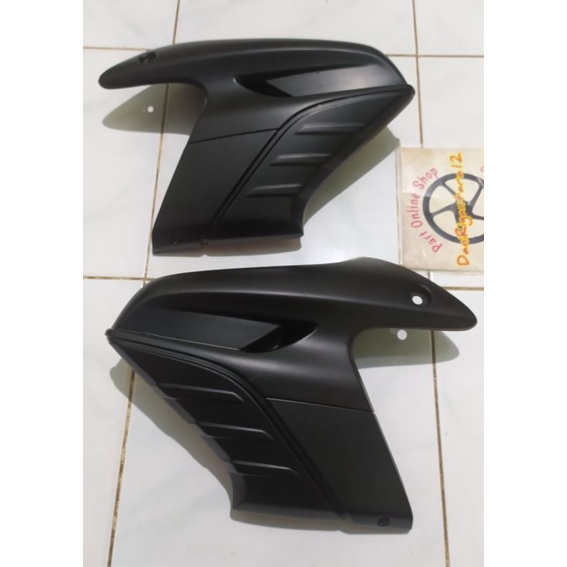 sayap tangki kanan Tiger Revo new original bekas