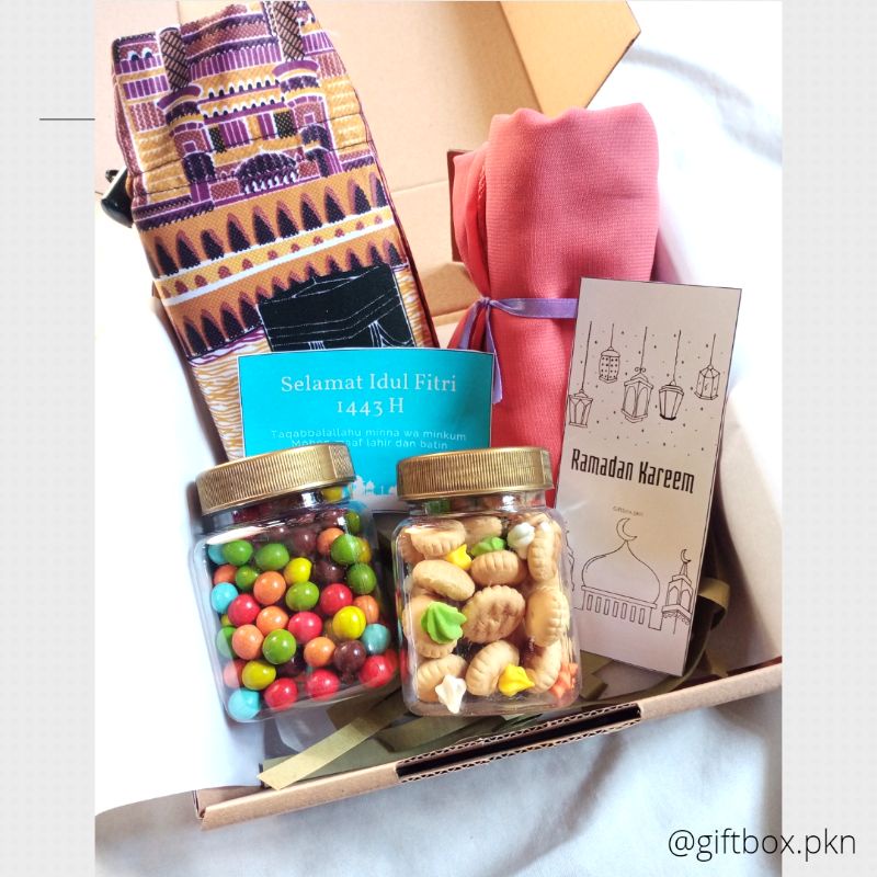 

HAMPERS LEBARAN / HADIAH IDUL FITRI / PARCEL LEBARAN / GIFTBOX EID