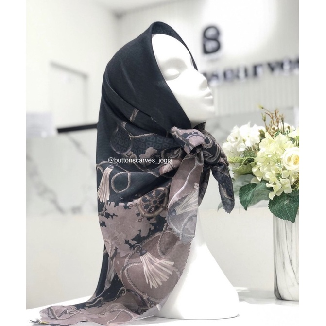 The Nautical Series Ula Buttonscarves black yara