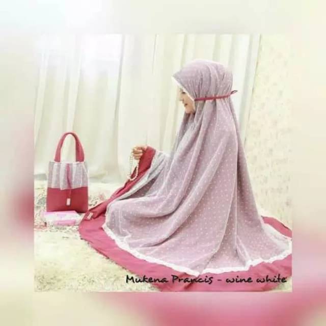 MUKENA PRANCIS DEALOVA MUSLIMAH
