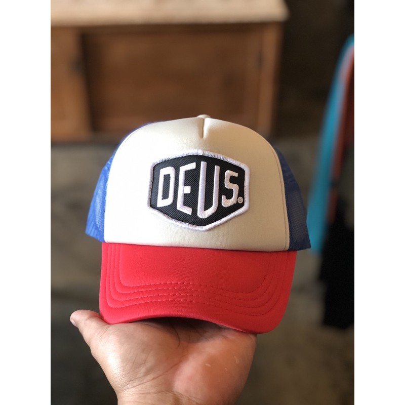 Topi Deus Ex Machina Original