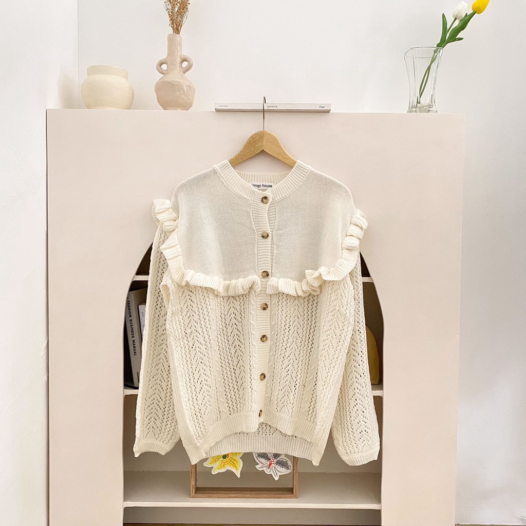 Vintage House Jisoo Korean Knit Cardi (Cardigan Rajut Wanita Korea)-Off White