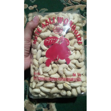 

kacang mete mentah 1kg