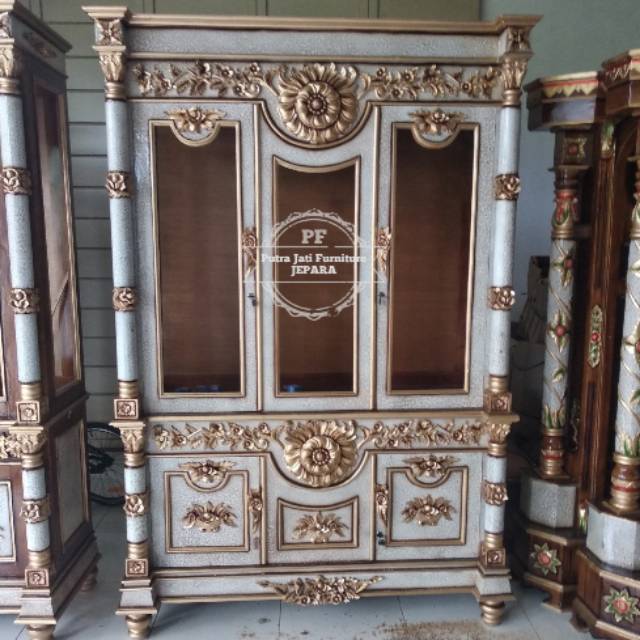Lemari Hias/ Pajangan Ruang Tamu Kayu Jati Ukir Jepara Warna Kombinasi