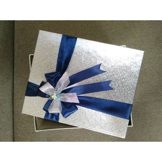 

FRESH Papyrus Kotak Kado Gift Box 22 5x27 5cm Tinggi 10cm ISTIMEWA