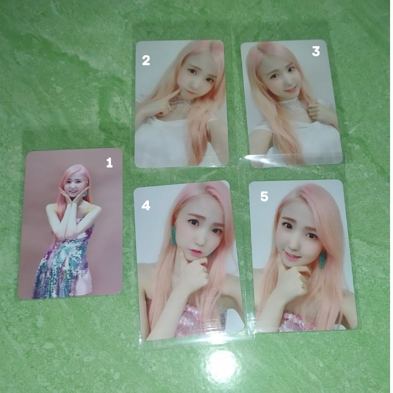 Iz*one Izone hitomi photocard Bloomiz Iwas