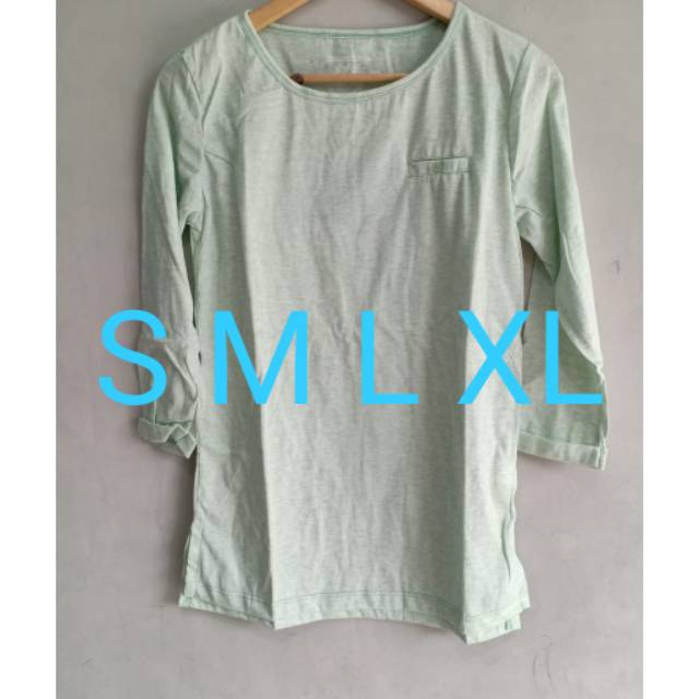 Kaos Wanita Phenomenal