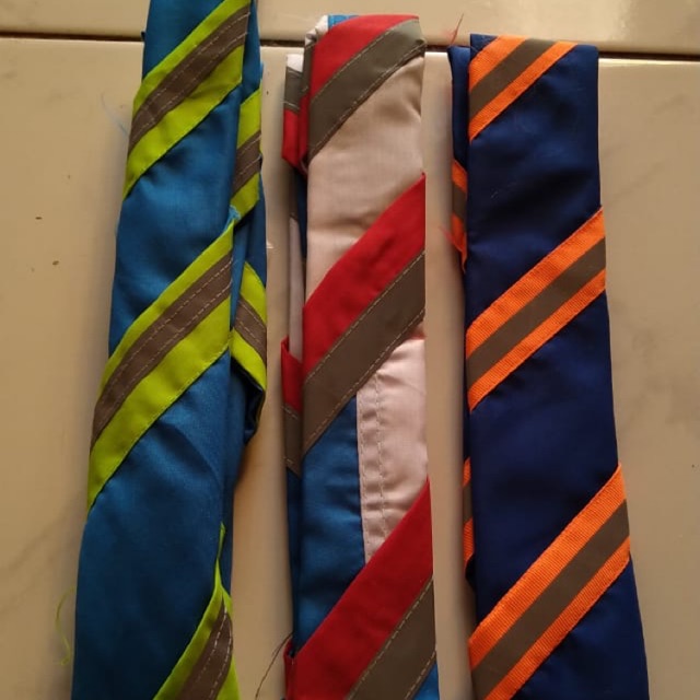 Scarf pramuka warna kombinasi list menyala
