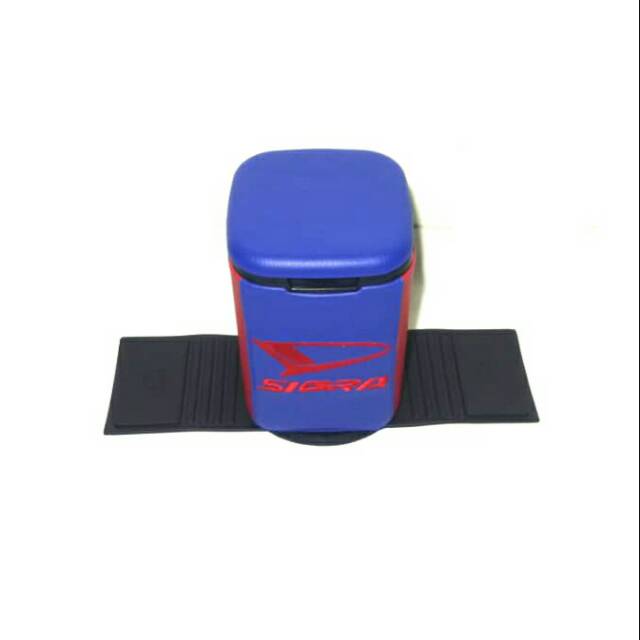 Daihatsu sigra tempat sampah mobil merah biru