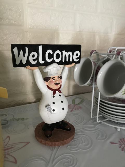 Patung Pajangan Koki Welcome Chef Pelayan Cafe Bakery Dekorasi Dapur Rumah Home
