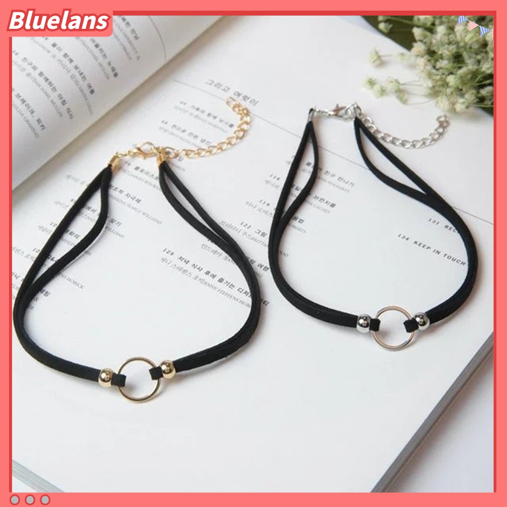 Kalung Choker Bahan Velvet Dengan Liontin Lingkaran Kecil Gaya Gothic Untuk Wanita