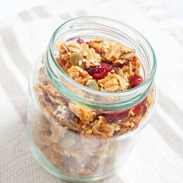 

Cemilan Sehat. Granola Honey 100 gram untuk diet, bumil dll