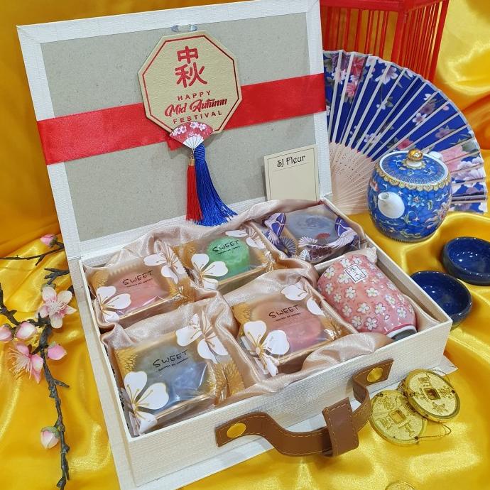 

BOX PAKET HAMPERS MOONCAKE KUE BULAN 2 SCS543D3