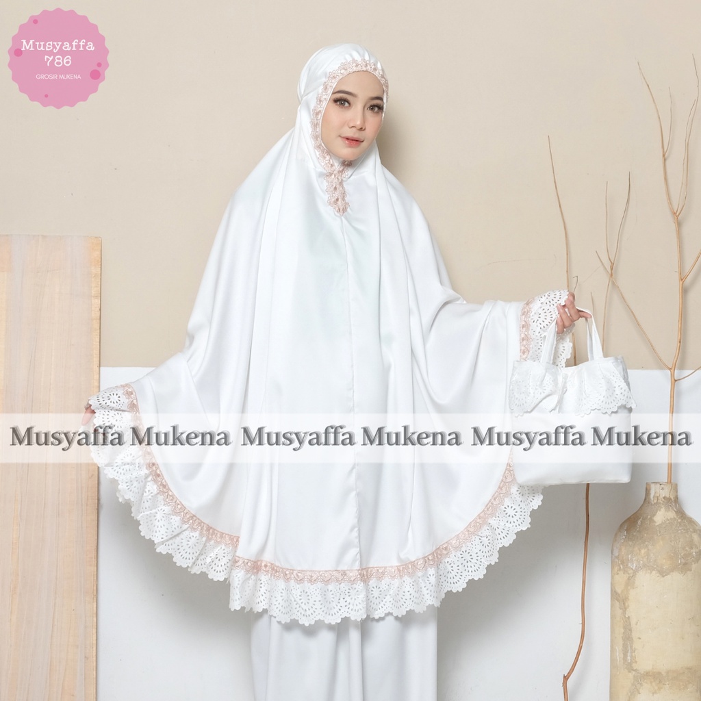 Mukena Dewasa Daily Lesty Sutra Velvet Rempel Laser Cut Dewasa Renda Mewah Raline / Rempel